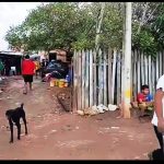 Joven padre fallece tras incendio y sus hijos quedan internados